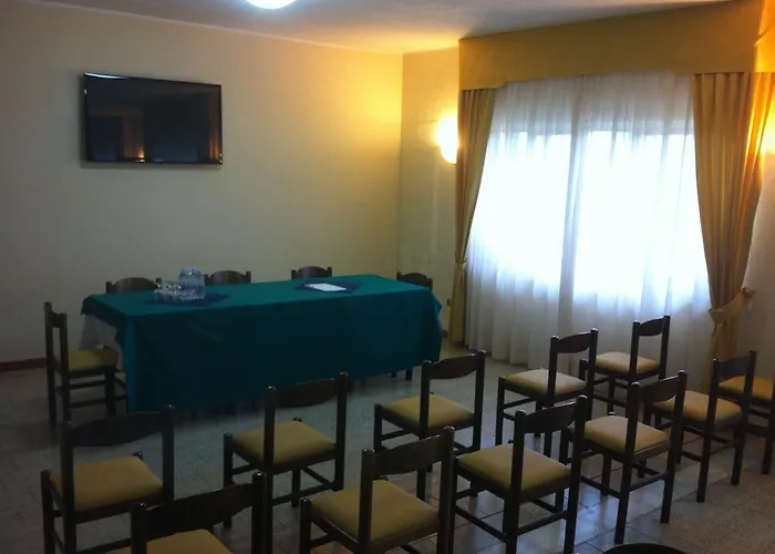 昂达布鲁酒店 3*